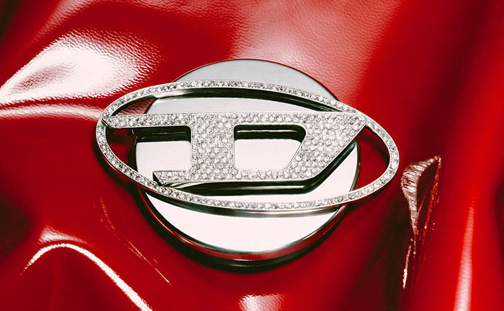 الكشف عن تشكيلة DIESEL وCASETiFY الثانية من إكسسوارات المنتجات الرقمية